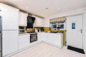 Photo 16- click for photo gallery